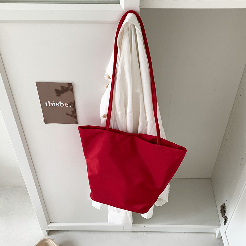 Eğlence Minimalist Kadın Omuz  - Interior Design Minimalist incelemesi ve fiyatı